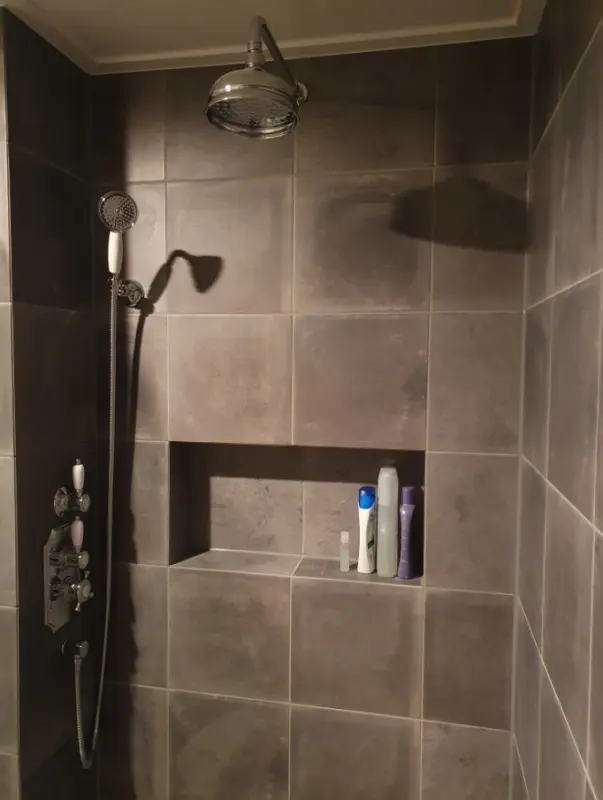 Huber Victorian Termostatyczny Zestaw Prysznicowy Wbudowany ze Stali Nierdzewnej 913.VT01H.AC