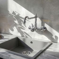 Nostalgiczny kran kuchenny Hermitage R kran ścienny Chrom 10.9021