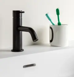 Waterevolution Flow bateria umywalkowa matowa czarna T110PR