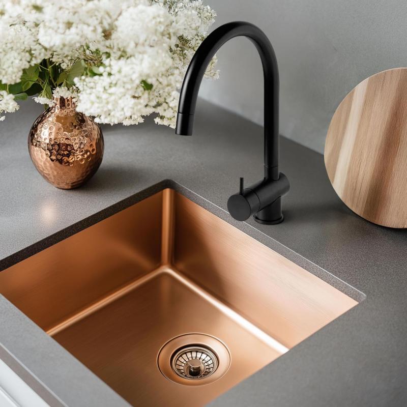 Waterevolution Flow kraan do kuchni matowa czarna z wyciąganą wylewką T155PR