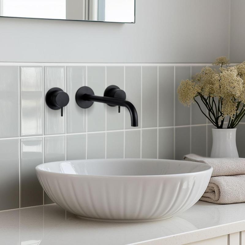 Waterevolution Flow 3-otworowa bateria umywalkowa do montażu podtynkowego, matowa czerń, wylewka 25 cm T1163FPR-25