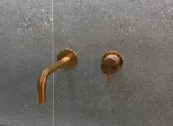 Waterevolution Flow inbouw wastafelkraan PVD Geborsteld Koper met uitloop 21cm T116CPE-21

Tłumaczenie na język polski:
Waterevolution Flow bateria umywalkowa podtynkowa PVD szczotkowana mied
