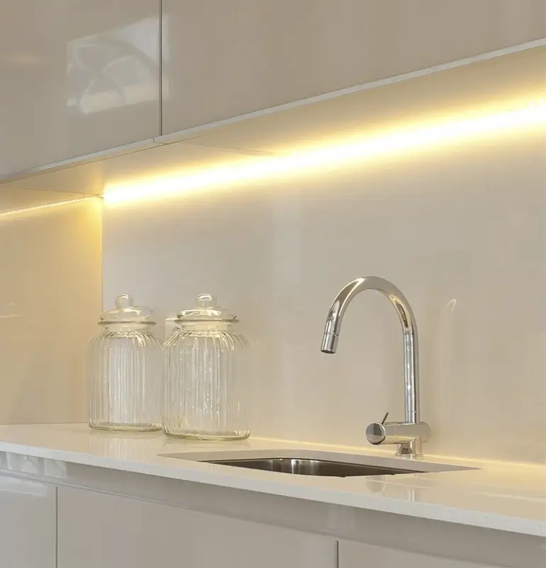 Waterevolution Flow kraan kuchenny masywny ze stali nierdzewnej z wyciąganą wylewką T155IE