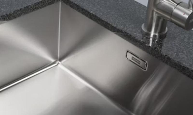 Franke Maris MRX 210.19 mały zlewozmywak ze stali nierdzewnej do montażu na równi 127.0568.037