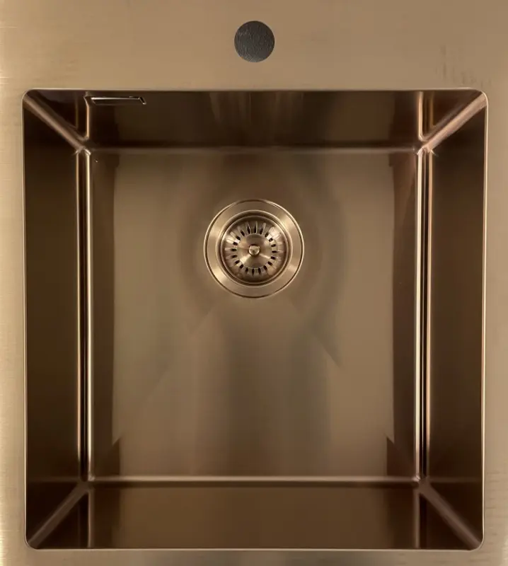 Ausmann Weser Zlewozmywak ze stali nierdzewnej w kolorze miedzi PVD Copper 55x51 z otworem na baterię, montaż podblatowy i natynkowy 080938