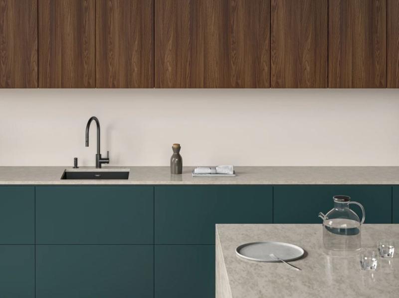 Franke Kuchenny kran Eos Neo z wyciąganą wylewką, szczotkowany czarny 115.0613.671