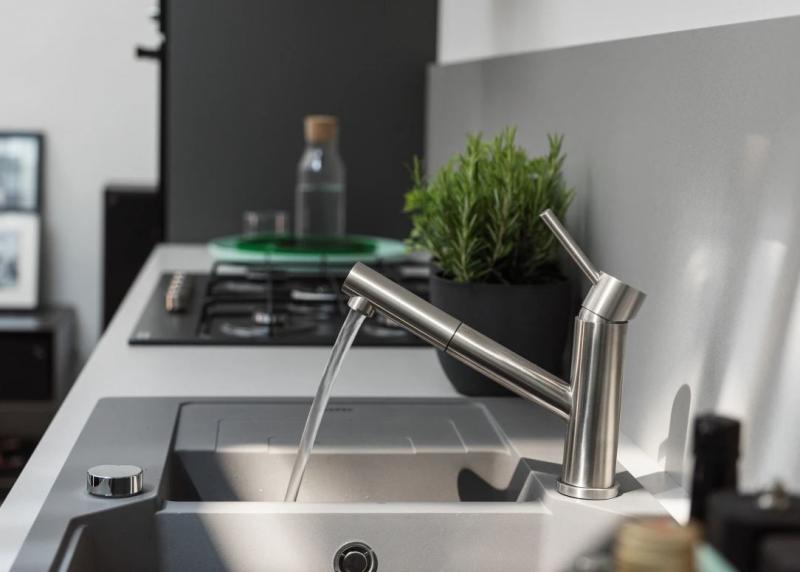 Franke Orbit masywny kran kuchenny ze stali nierdzewnej z wyciąganą wylewką inox 115.0569.461