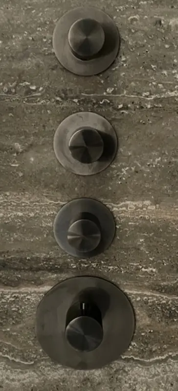 SB 316 AESTHETICS Okrągły termostatyczny zawór podtynkowy z 3 wyjściami / 3x zawór odcinający PVD szczotkowany metal gun 1208954967