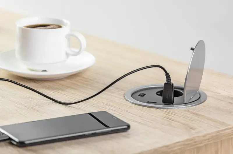 Indux Cover wbudowane gniazdo z uziemieniem srebrne do kuchni w blacie roboczym z 2 portami USB 1208957397