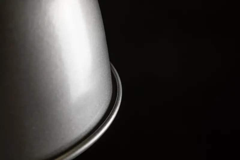 Dekor Zenit metalowa kopułowa szara lampa wisząca z metalicznym wykończeniem 4895