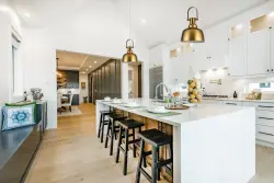 Zenit Decor metalowa kopułowa złota lampa wisząca z metalicznym wykończeniem 4925