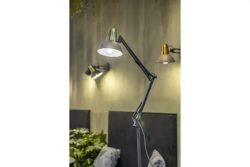 Decor Artemia czarna lampa podłogowa, długa metalowa ramię, średnica 16,5 cm, 2355
