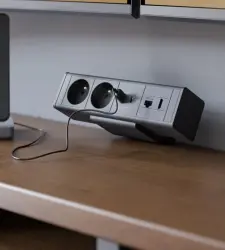 Indux Desk biurko lub stół matowy czarny z uziemionymi gniazdkami (2x) z 1xUSB A, 1xUSB C, 1xRJ45 i 1xHDMI 1208957922