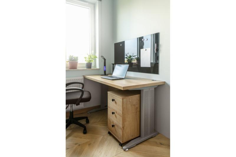 Dekoracyjna lampa biurkowa LINEAR 7W 420lm AC220-240V 3-CCT 5-stopniowe ściemnianie PF>0.5 RA>80 czarna 1208962501