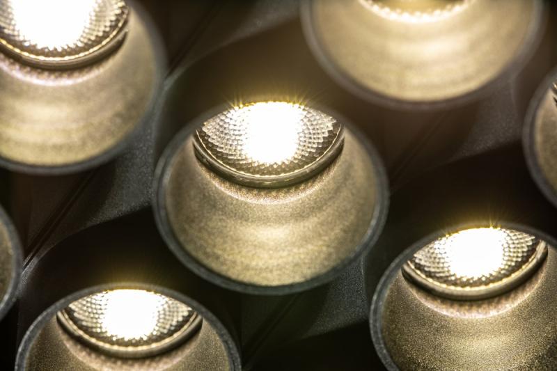 Dekoracyjna oprawa LED ARTEMIDA 20W 1920lm AC220-240V 50/60 Hz PF>0,9 Ra≥80 IP20 IK08 4000K 38° kwadratowa biała. 1208962641