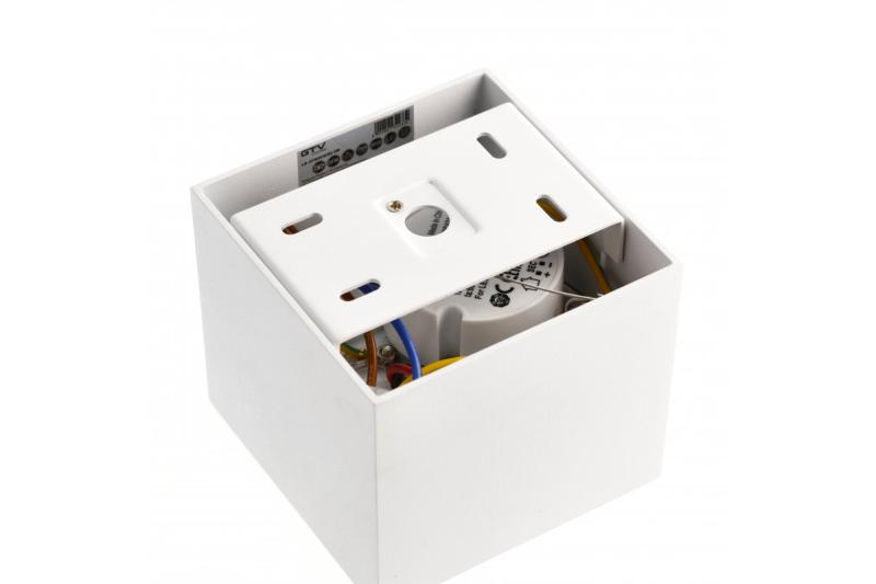 Dekoracyjna oprawa LED ARTEMIDA 20W 1920lm AC220-240V 50/60 Hz PF>0,9 Ra≥80 IP20 IK08 4000K 38° kwadratowa biała. 1208962641