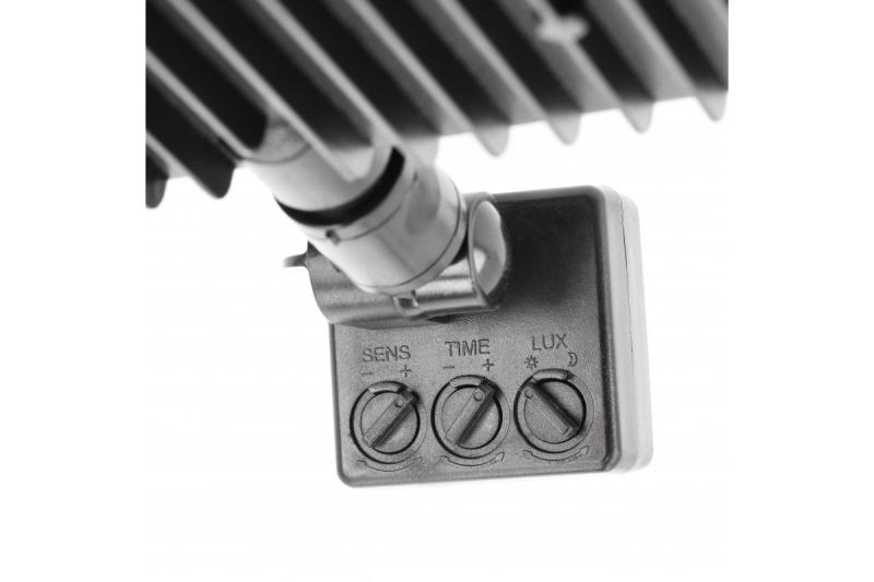 Reflektor LED iNEXT z czujnikiem ruchu 50W 4000lm, PF>0,9, RA>80, IP65, 120°, 6400K, czarne ciało 1208962862