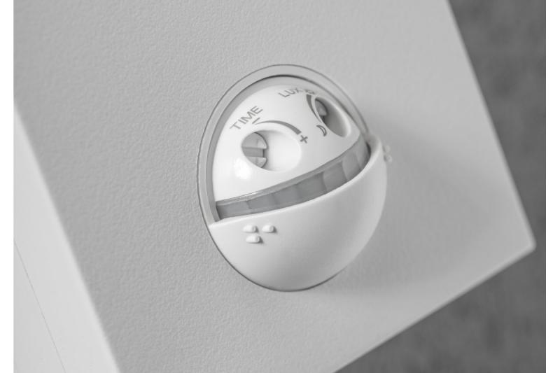 Dekoracyjny LED-armatura PARIS z czujnikiem ruchu 10W 900lm IP54 AC220-240V 50/60Hz 140° 9m 4000K biały. 1208963095