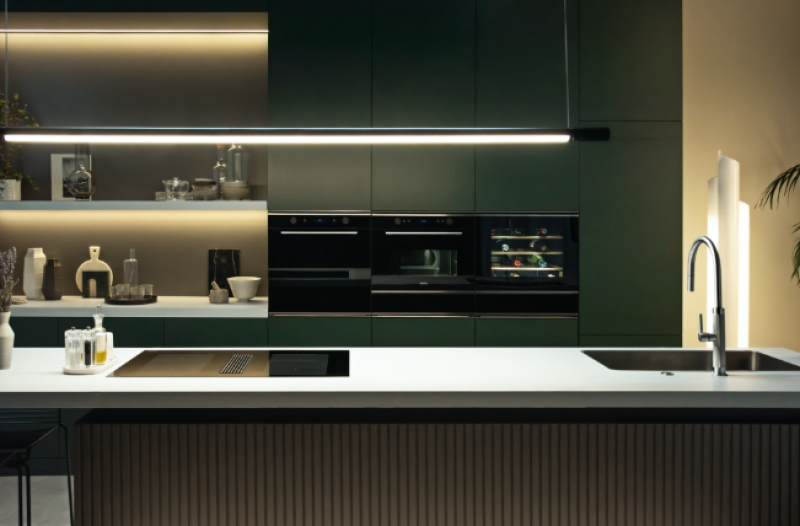 Franke Mythos Masterpiece Batería kuchenna z wylewką w kształcie litery J, wyciąganą głowicą prysznicową, w całości ze stali nierdzewnej 115.0711.554