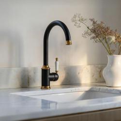 Quadri Workshop Klasyczny Nostalgiczny Czarny z Miedzianym Wykończeniem PVD Bateria Kuchenna z Ceramiczną Rączką 1208967723