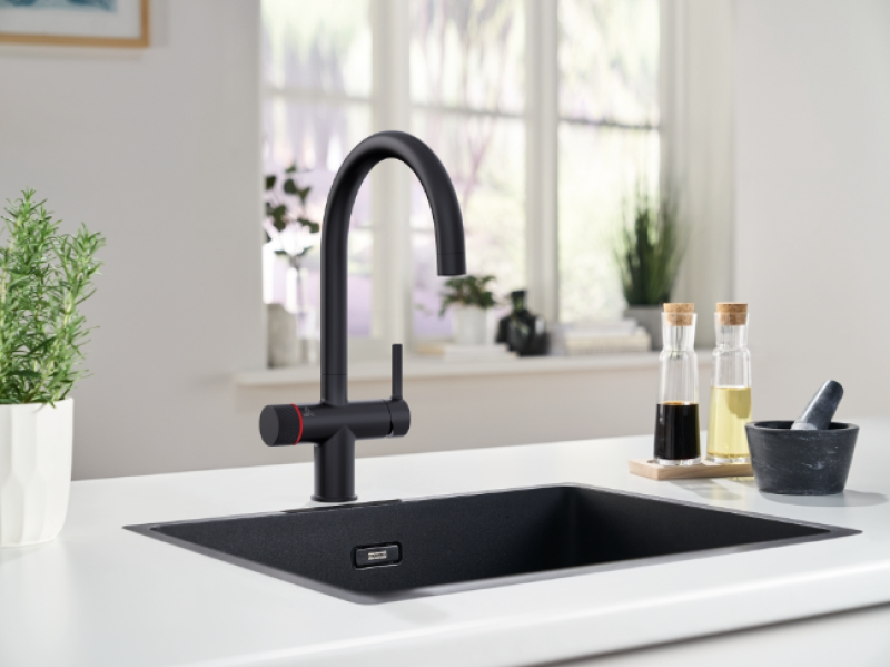 Franke Maris water hub 4L bojler 3-w-1 z mechanicznym kranem do wrzącej wody Twist w matowej czerni z zestawem mieszającym waterhub 1208967861