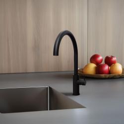Waterevolution Flow bateria kuchenna z okrągłą obrotową wylewką czarna T158UPR