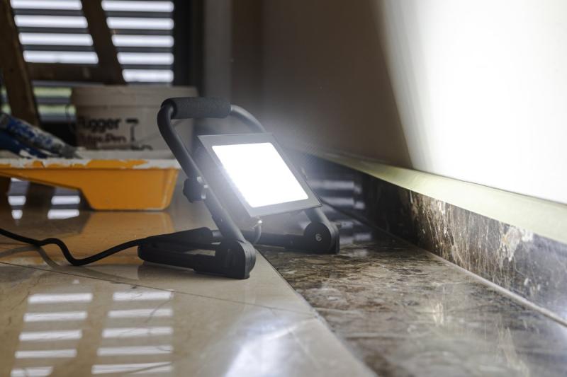 NELI Przenośna lampa reflektorowa, LED, 50W, 4500lm, 6400K, AC220-240V, IP65, kabel 1,5m