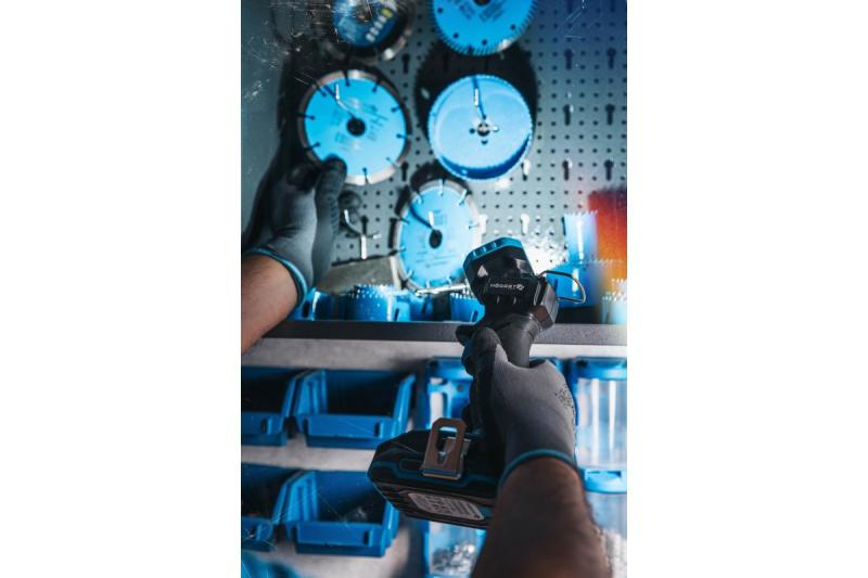 HÖGERT akumulatorowa latarka 18V.