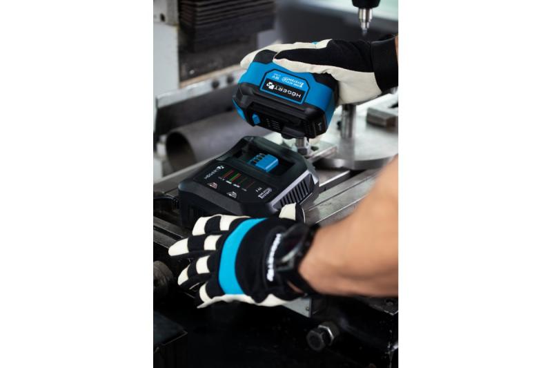 HÖGERT szybka ładowarka do akumulatora 6A 18V