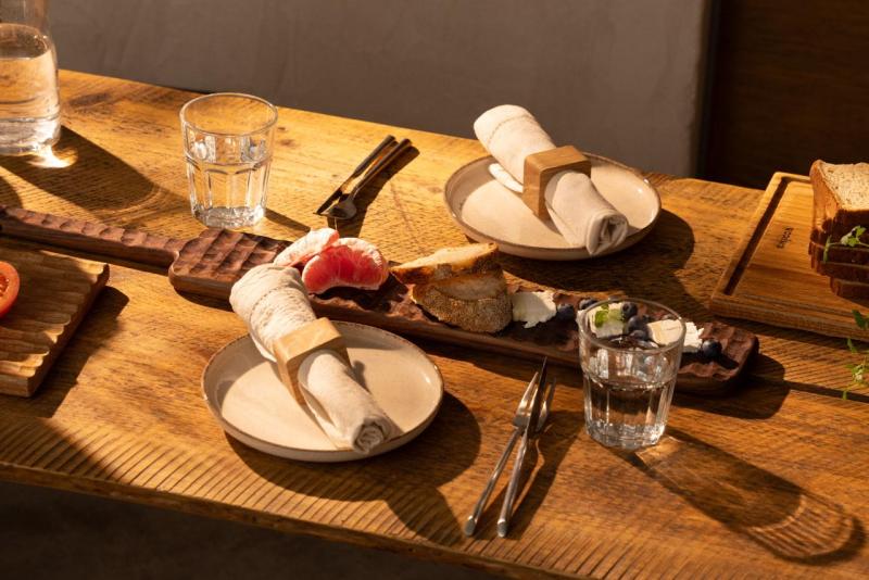 Woodsea Dunes Walnut - Deska do podawania z orzechowego drewna 70x10cm 1208971549