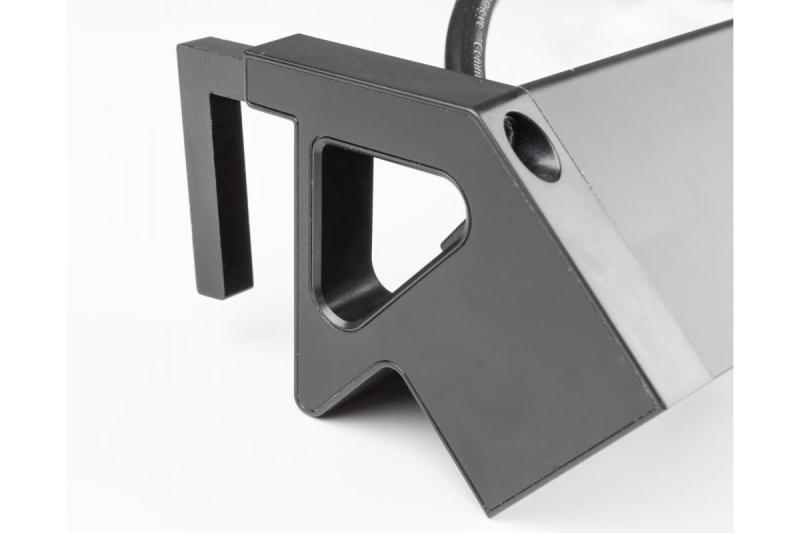 Gniazdo meblowe Basco, 3 x gniazdo z uziemieniem, USB A+C, kabel 1,5 m, czarne z montażem