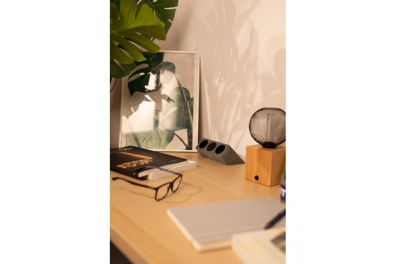 Gniazdo meblowe SOFITO, 2xSCHUKO, USB A+C, kabel 1,5 m, szary flock