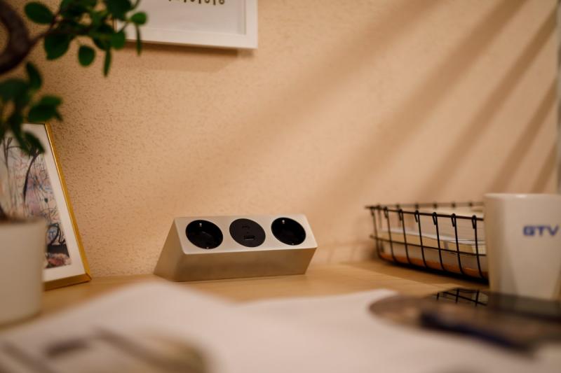 Gniazdo meblowe SOFITO, 2xSCHUKO, USB A+C, kabel 1,5 m, stal nierdzewna